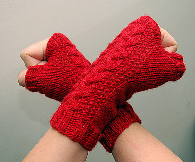 Braided Cable Mitts