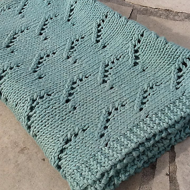 Simple Lace Baby Blanket