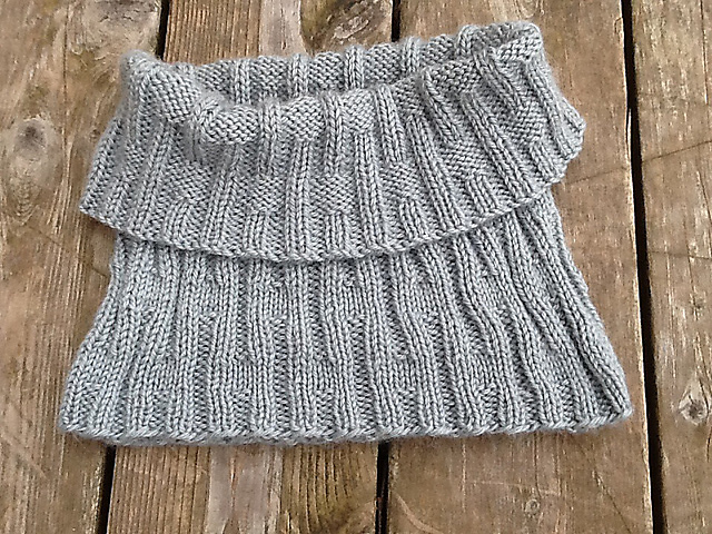 All Ribbed Up Cowl