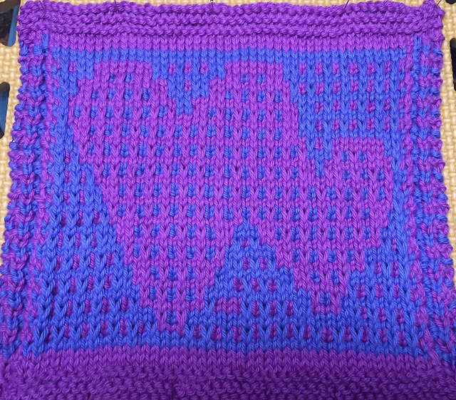 Dishcloth in Mosaic #14, Twined Hearts