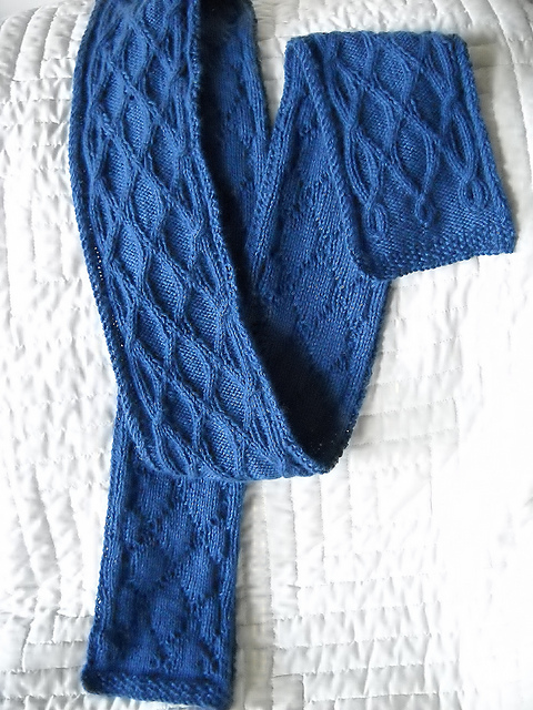 Wayward Cables scarf