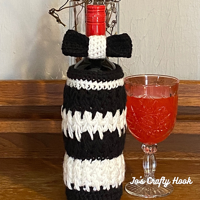 Tuxedo Wine Bottle Cozy
