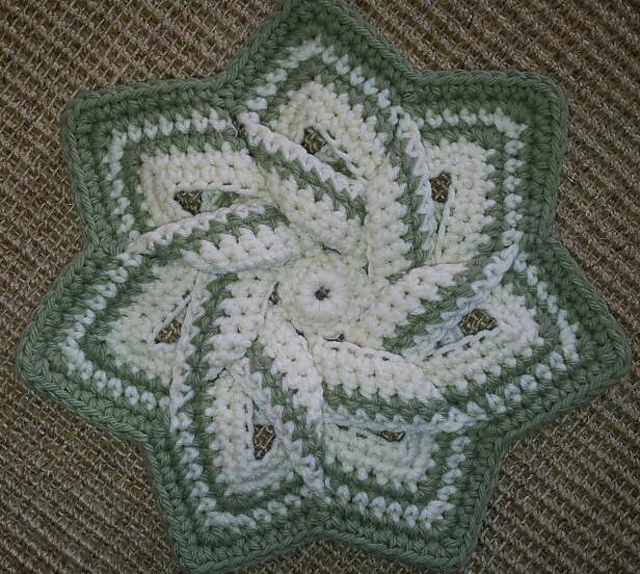 Ravelry: joeni s Crochet Flower Hot Pad