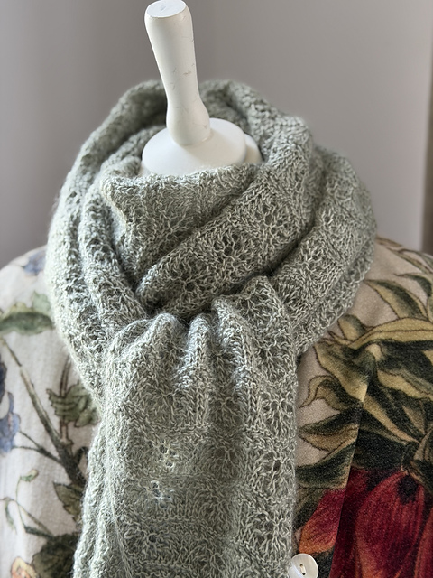 Iris Shawl - Big Girl Version