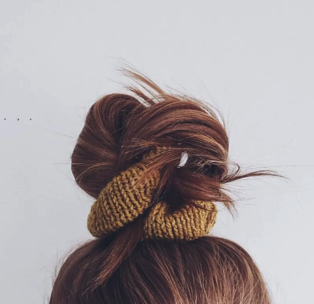 Knit Scrunchie