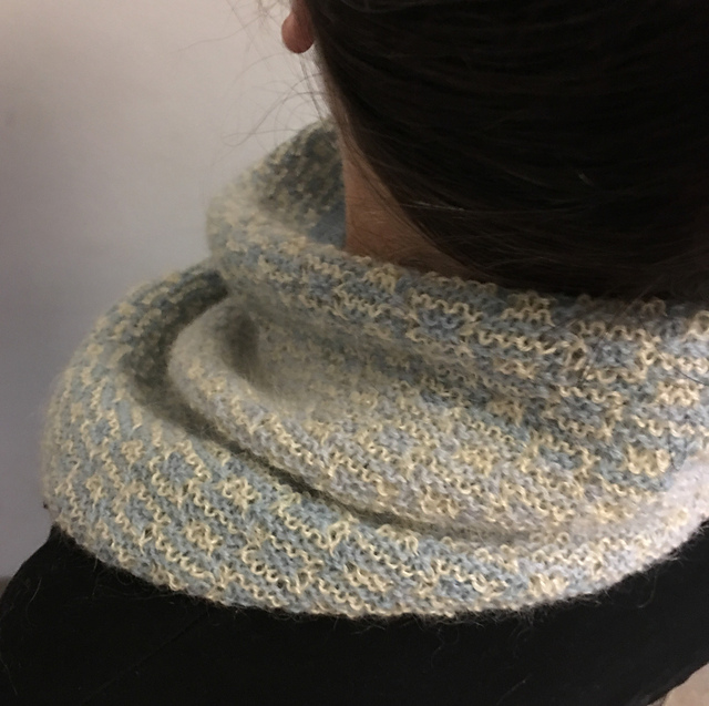 Contrast Cowl