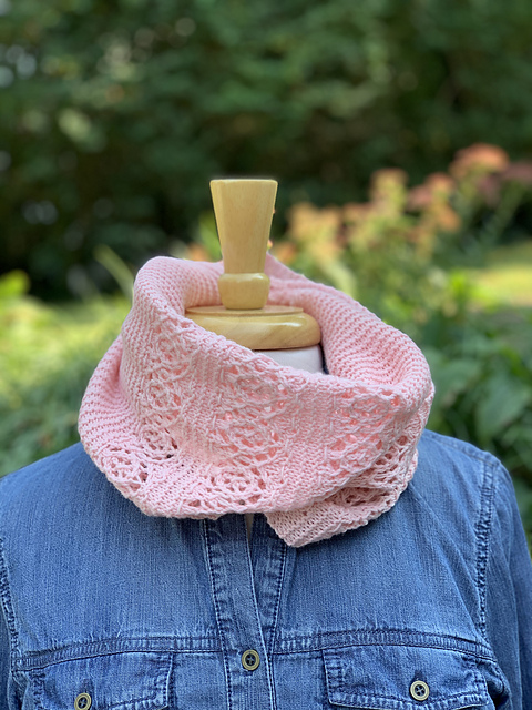 Music Row Cowl