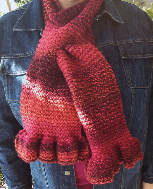 Ruffled Keyhole Scarf
