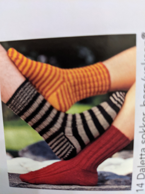 13014 Adult & Child's Solid Color & Striped Socks