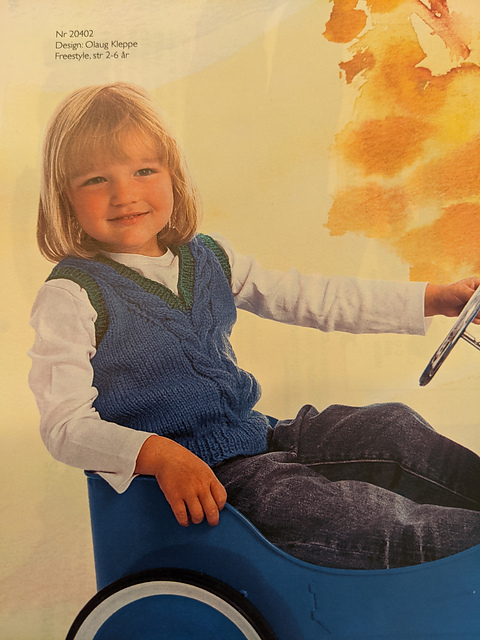 20402 Sleeveless Tunic, Vest, Cap & Pants