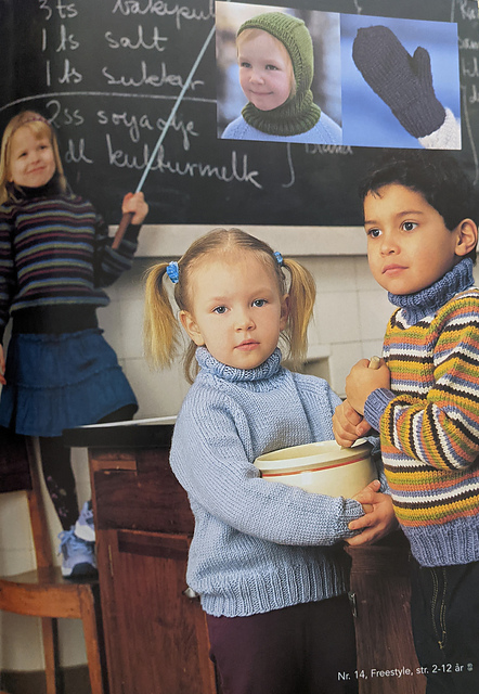 13414 Raglan Pullover, Mittens & Hood