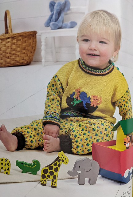 16406 Pullover & Pants