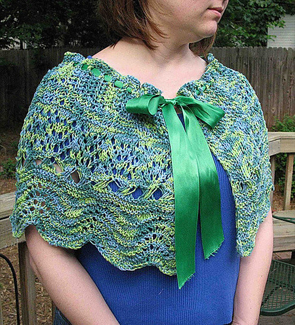 Seaworthy Capelet