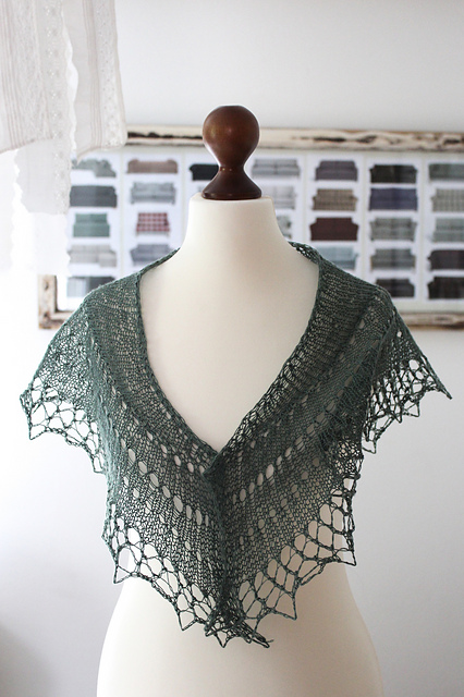 Harajuku Shawlette