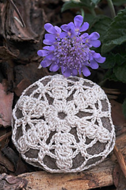 Cluster Petal Snowflake