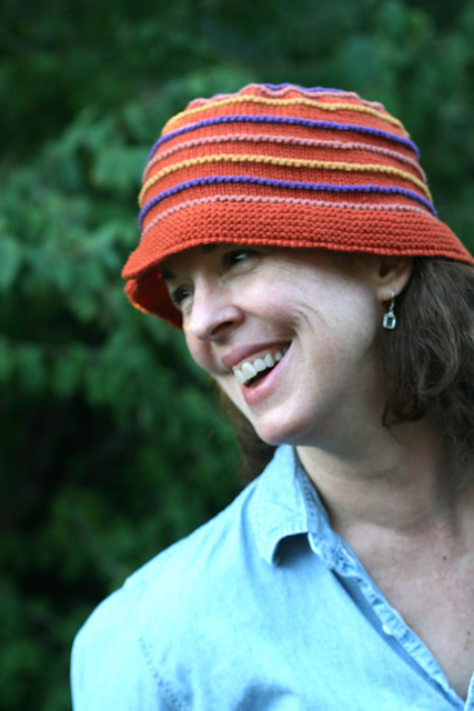 ravelry-fauve-hat-pattern-by-julia-farwell-clay