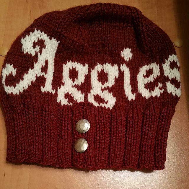 Texas A&M Button Beanie Kit