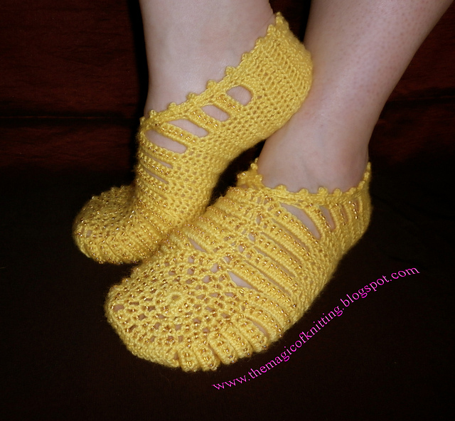 Solar slippers with beads / Солнечные тапочки с бисером