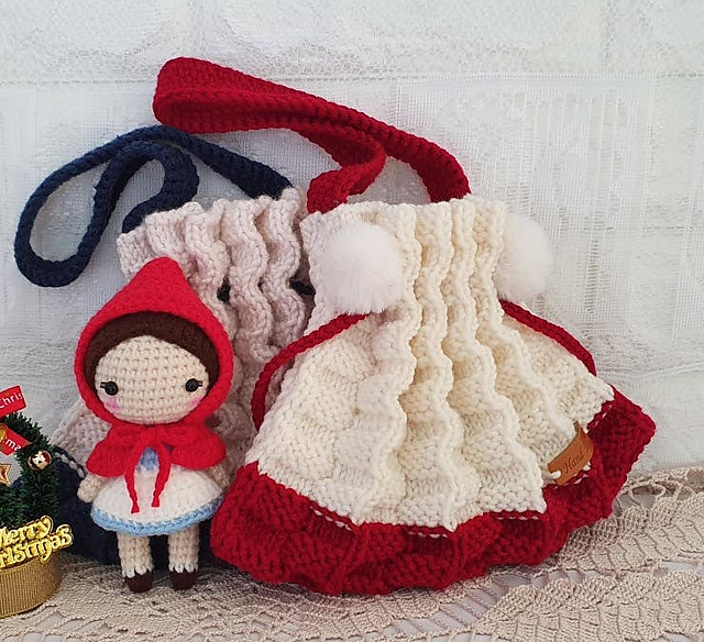 Knit Pleats Bag