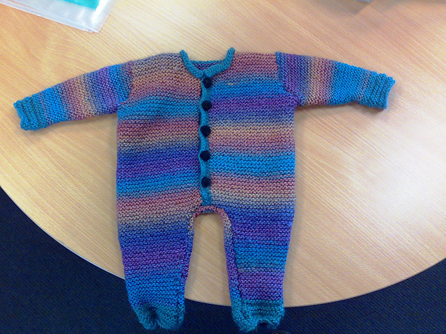 Design 1 - Jumpsuit with raglan set-in sleeves