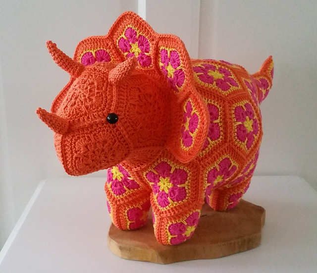 Ravelry: junmer #39 s Triceratops bright