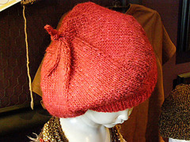 Twist Top Beret