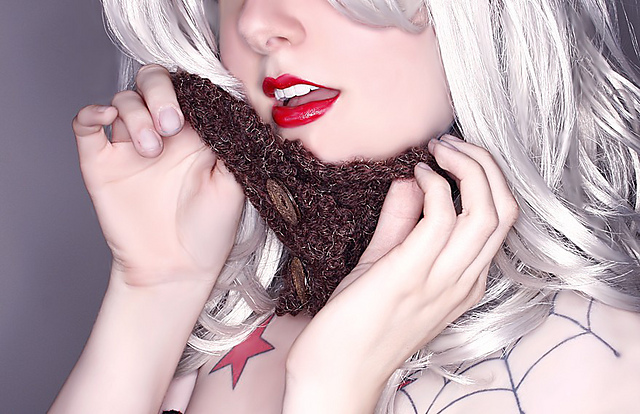 Ruffled Neckwarmer