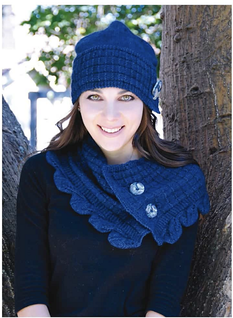 Hat & Leaf Edged Cowl
