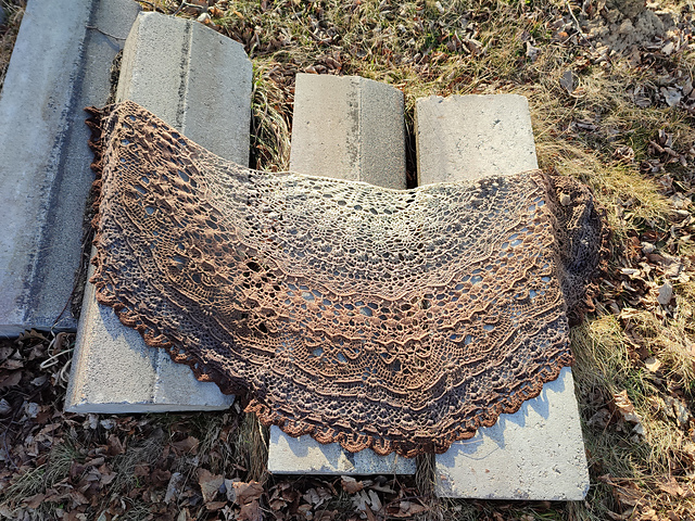 Hogata shawl