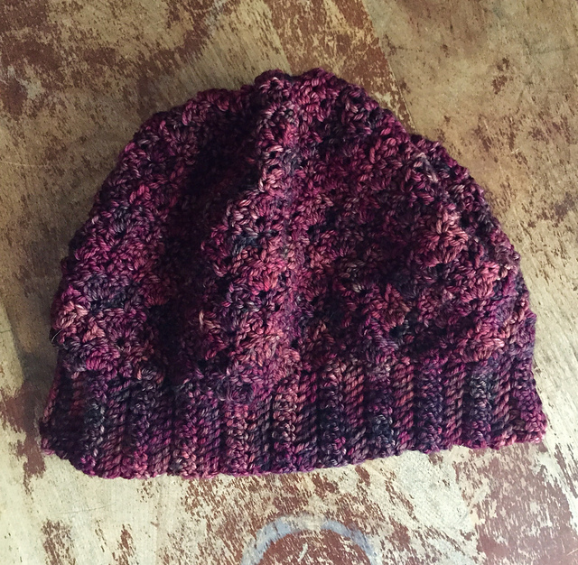 Slouch Shells Beanie with Ribbed Edge