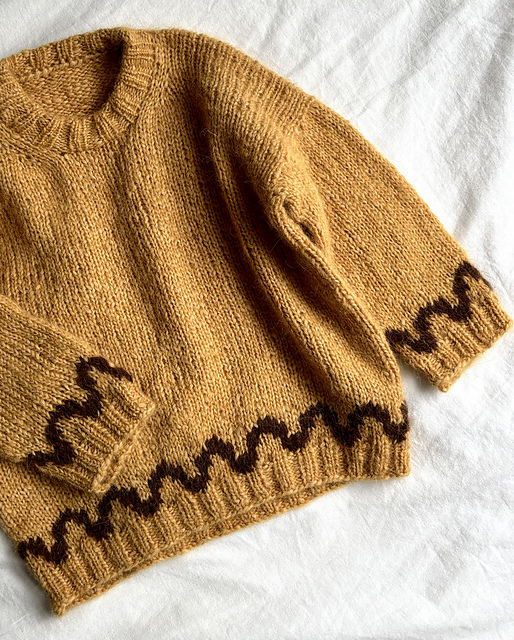 Mouji Sweater