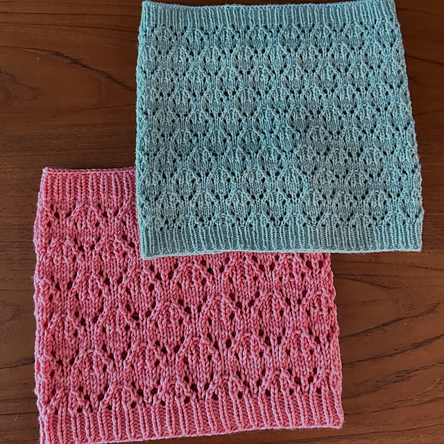 Classic Romance Cowl