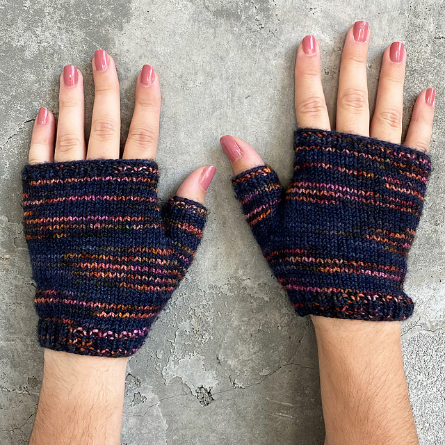 Modest Mitts