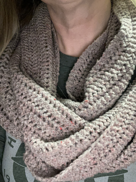 Mae Scarf