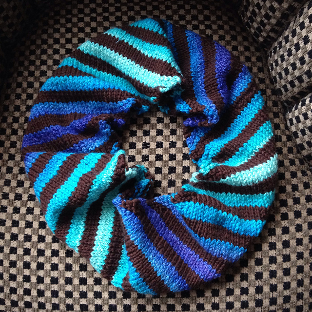 Color Theory Cowl