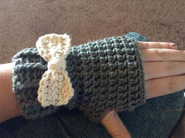 Fingerless Gloves