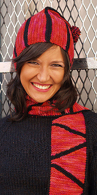 Triangular hat and scarf - MR6-13
