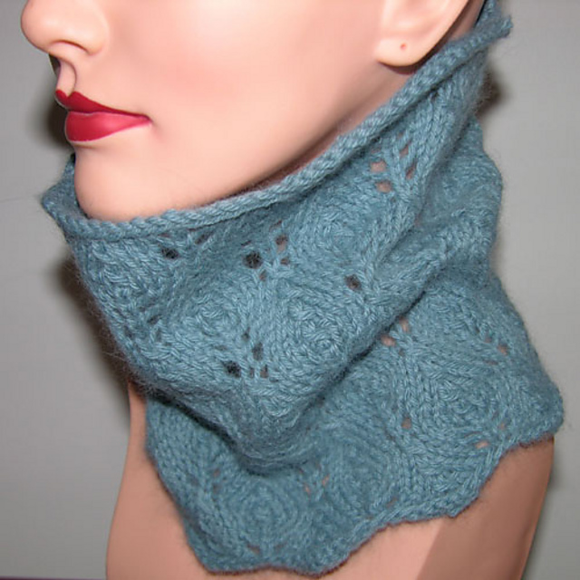 Lush Neckwarmer