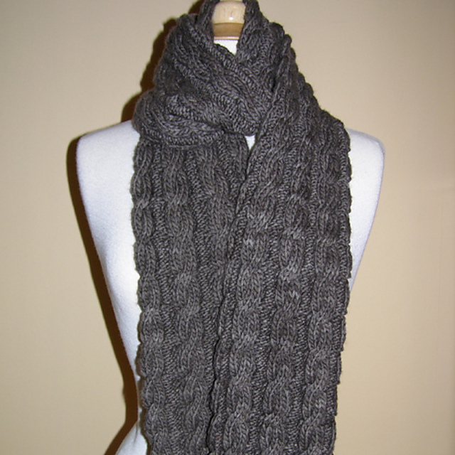 Reversible Cable Scarf