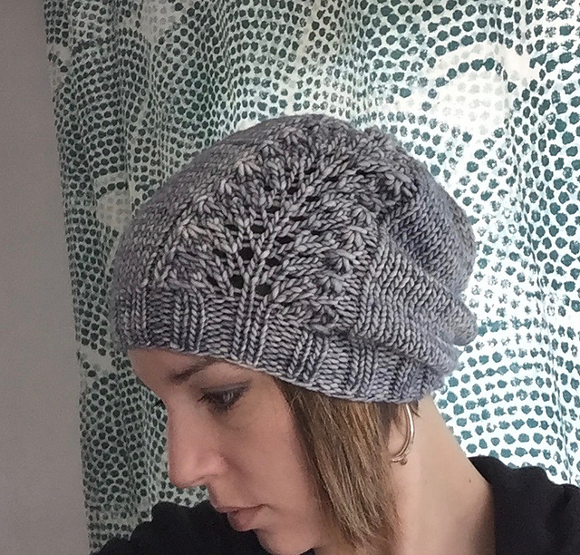 Pluma Beanie