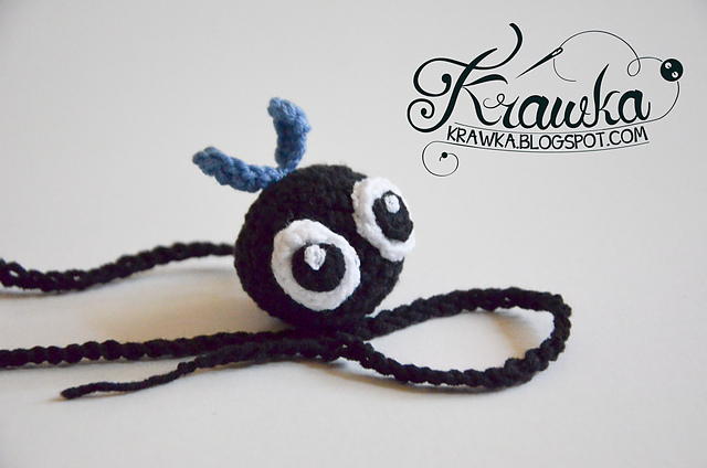 FLY cat toy