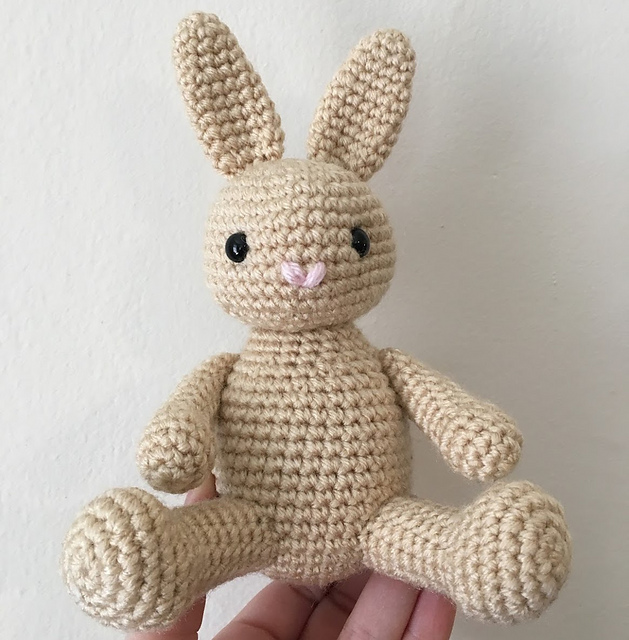 Zodiac 4 - Rabbit Amigurumi