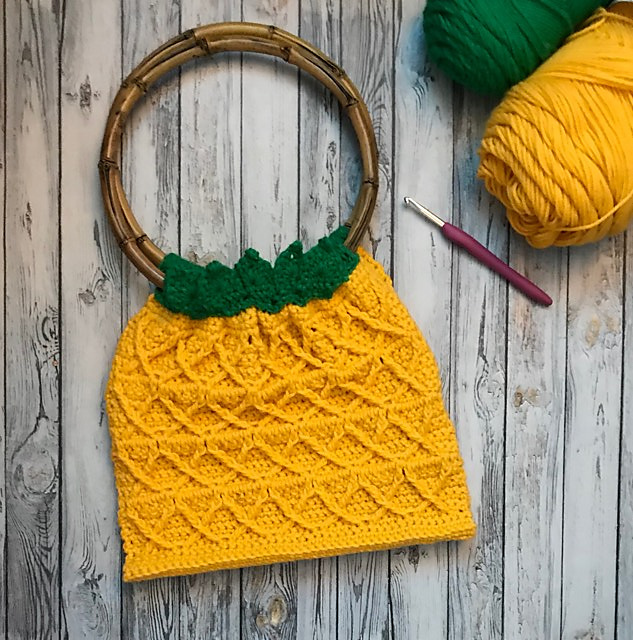 The Pretty Pineapple Purse