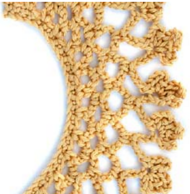 Chain Loop Ruffle