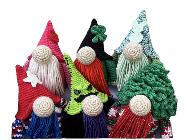 Almost No-Sew Gnome + Holiday Mods