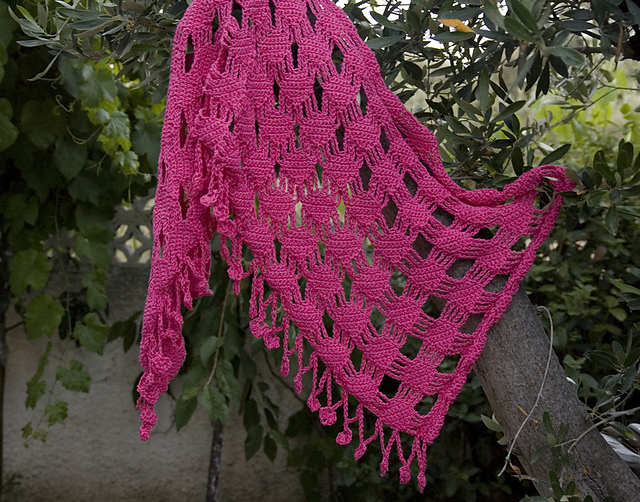 p.09 Checkered Shawl