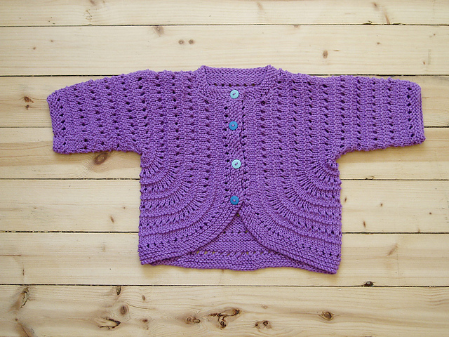 Beribboned Eyelets