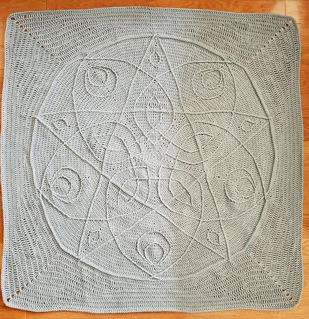 Pentacle Knot Throw Blanket