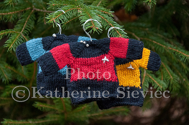 Mini Star Trek Sweater Ornaments (TNG)