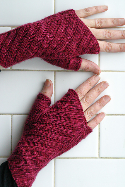 Tilt Mittens